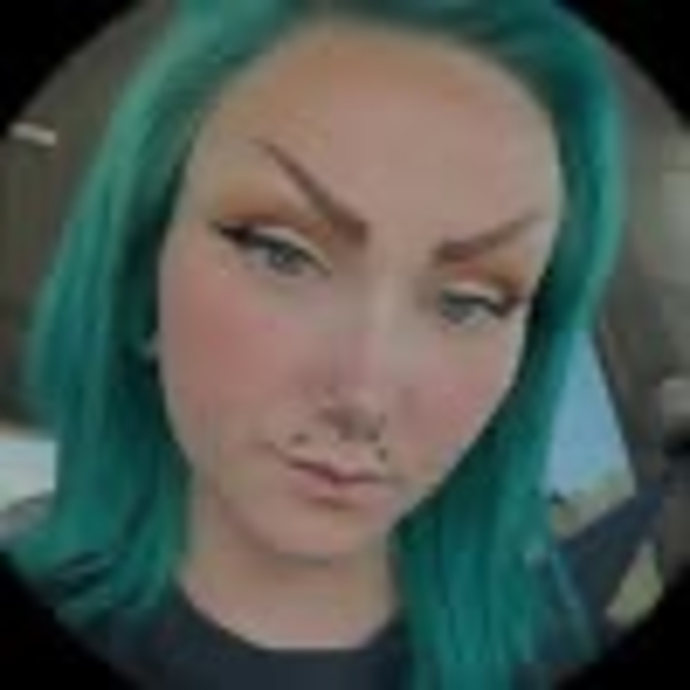 Meet your Posher, Kenzie